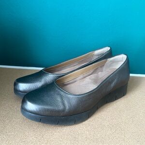 Clarks Daelyn Towne Leather Flats / Pewter / 8.5